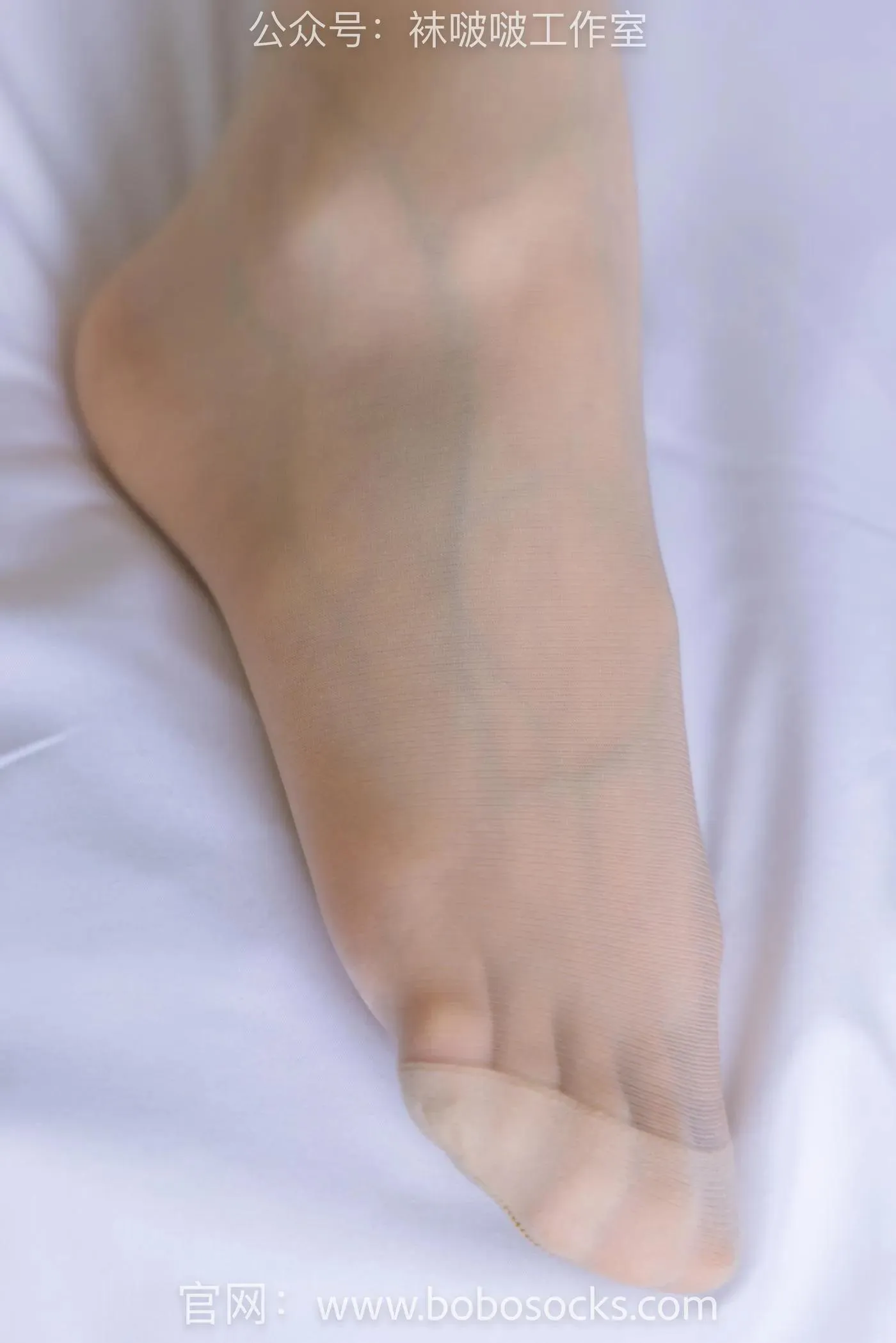 [BoBoSocks袜啵啵]NO.110 苏苏-高跟鞋、肉丝 [140P]插图5